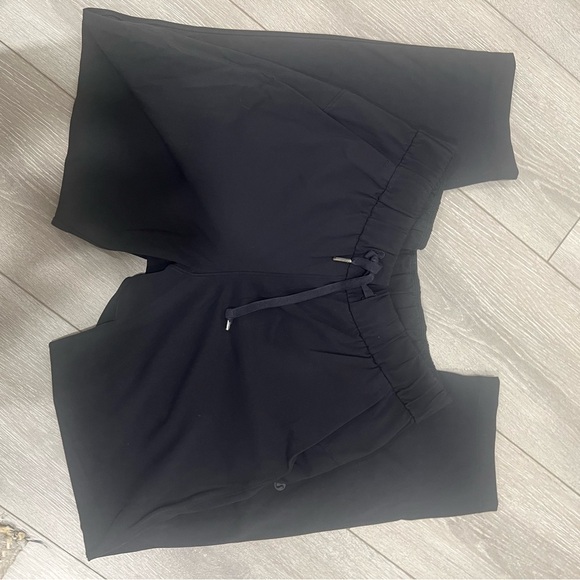Lululemon 7/8 drawstring pants - Picture 2 of 3